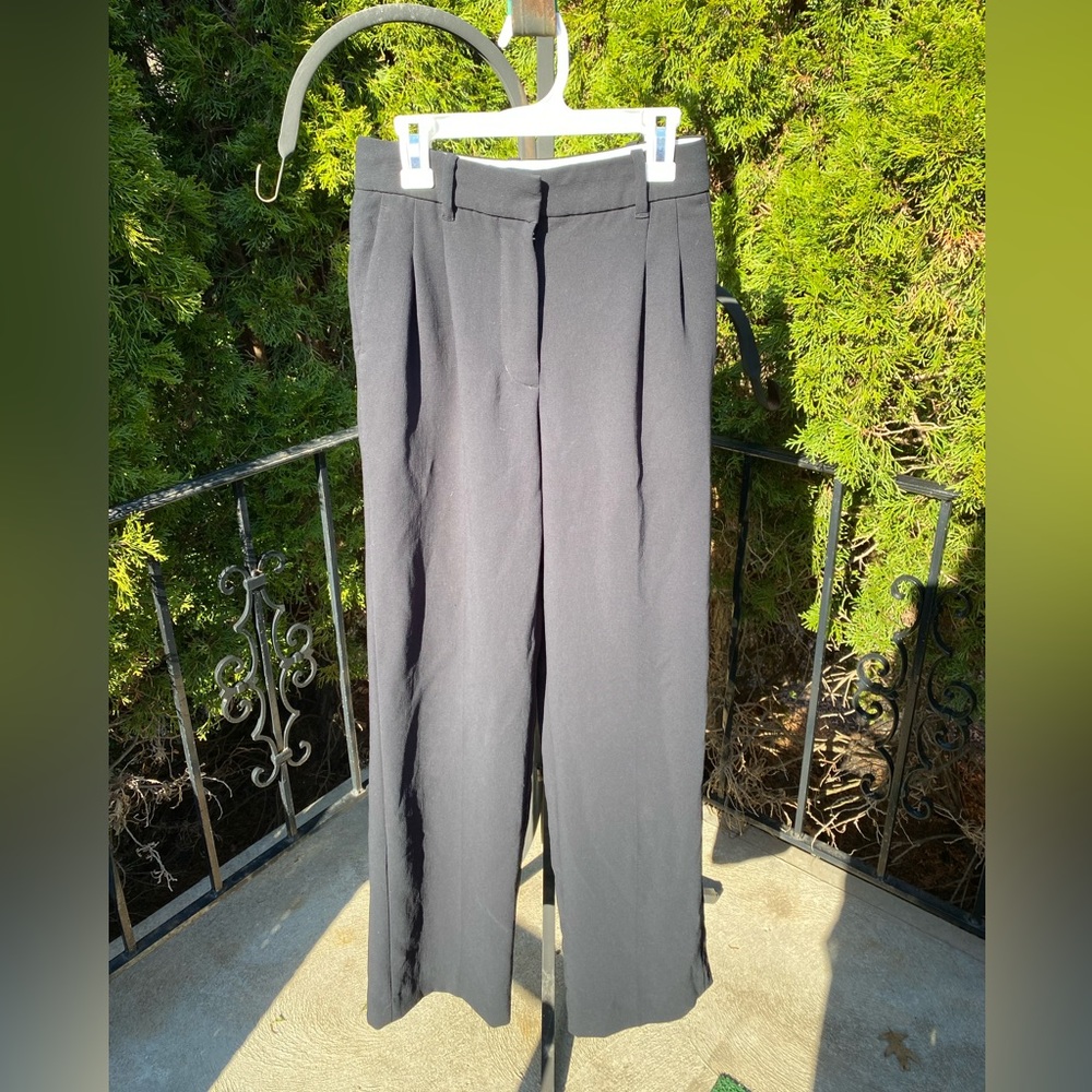 Aritzia black effortless pant size 0